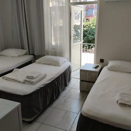 Hostal Atlas
