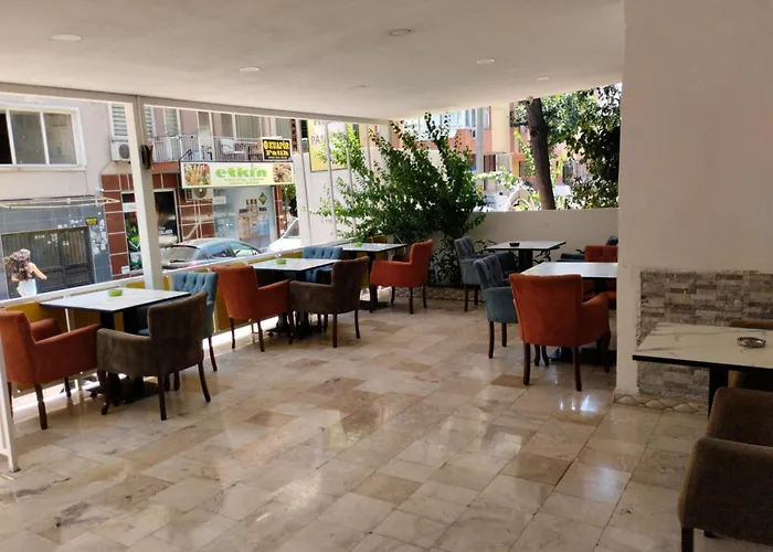 Atlas Hostel *